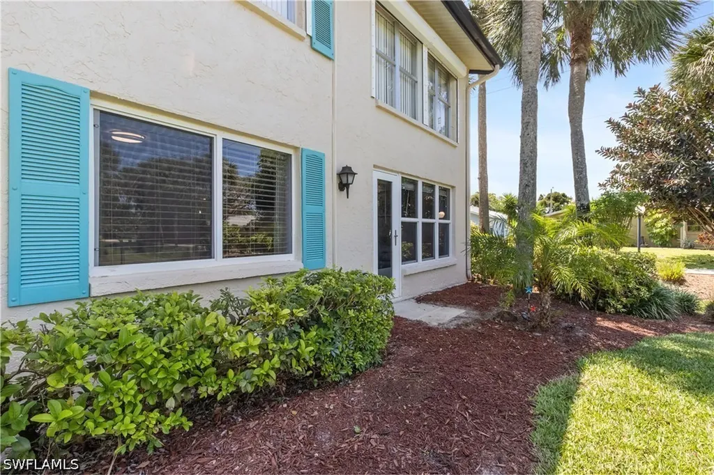 4140 Looking Glass Lane Naples FL 34112