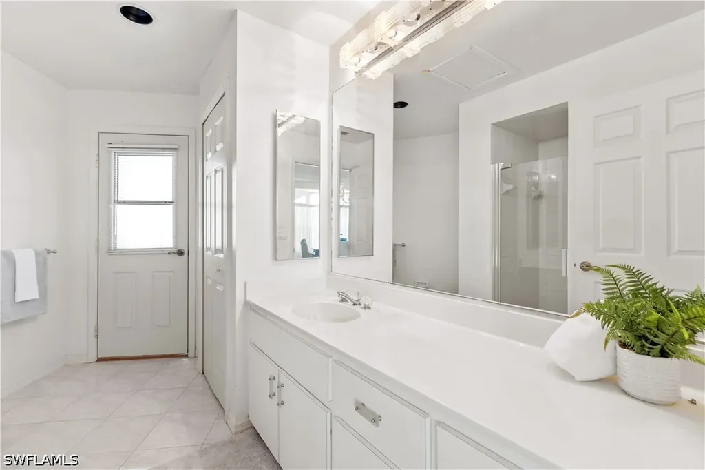 1145 SW 44th Street Cape Coral FL 33914