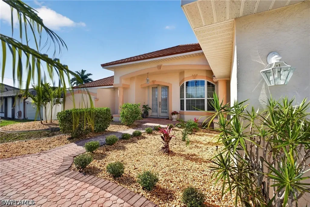 1145 SW 44th Street Cape Coral FL 33914