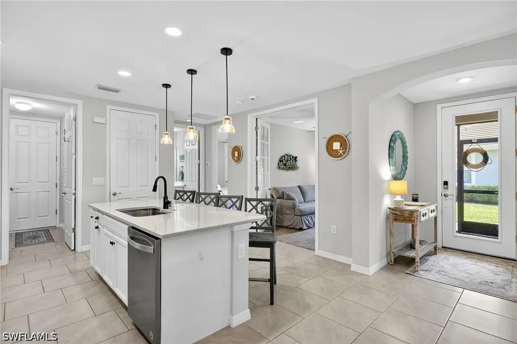 14582 Edgewater Circle Naples FL 34114