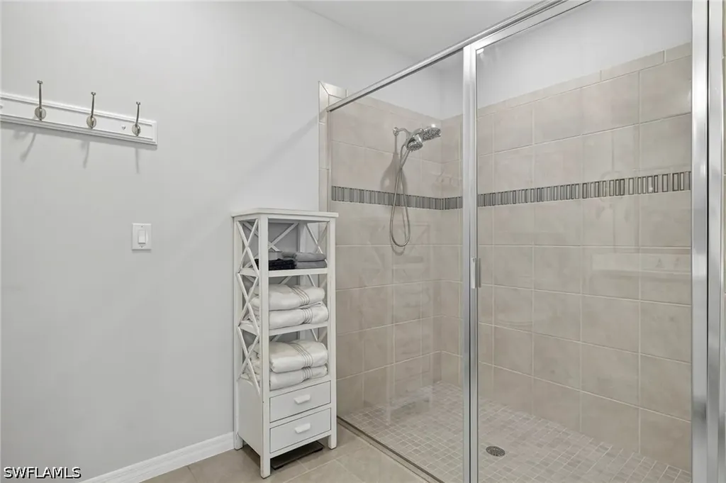 14582 Edgewater Circle Naples FL 34114