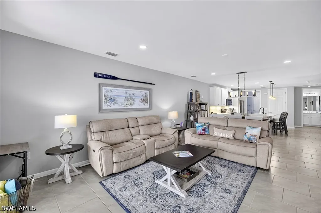 14582 Edgewater Circle Naples FL 34114