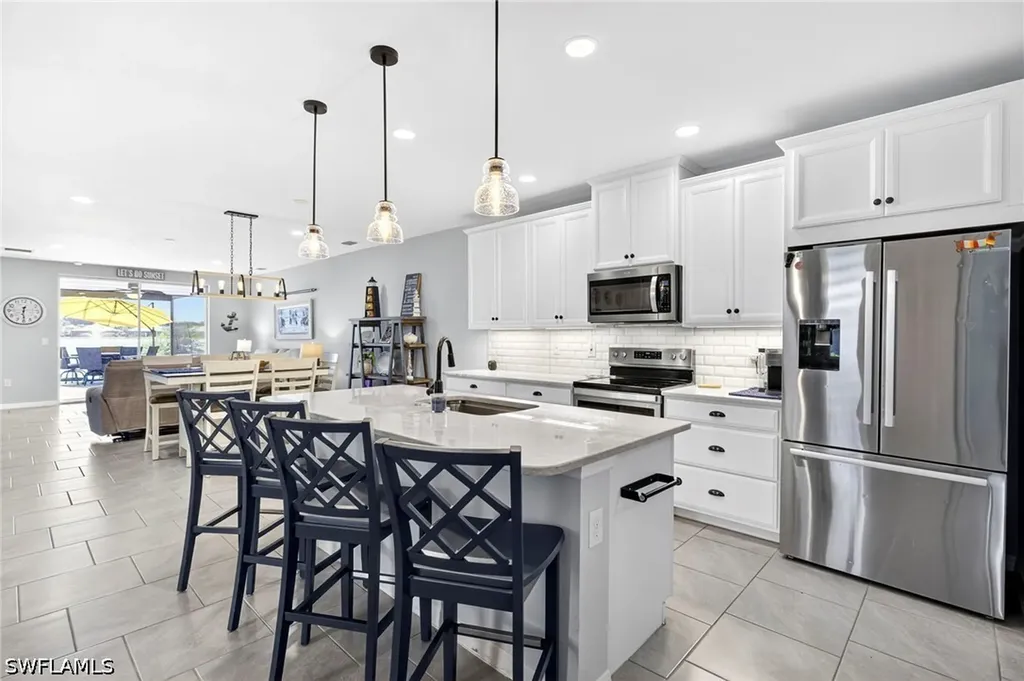14582 Edgewater Circle Naples FL 34114