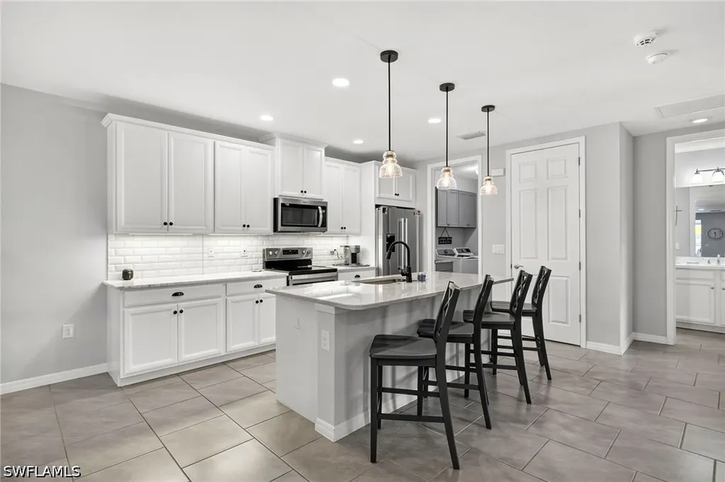 14582 Edgewater Circle Naples FL 34114