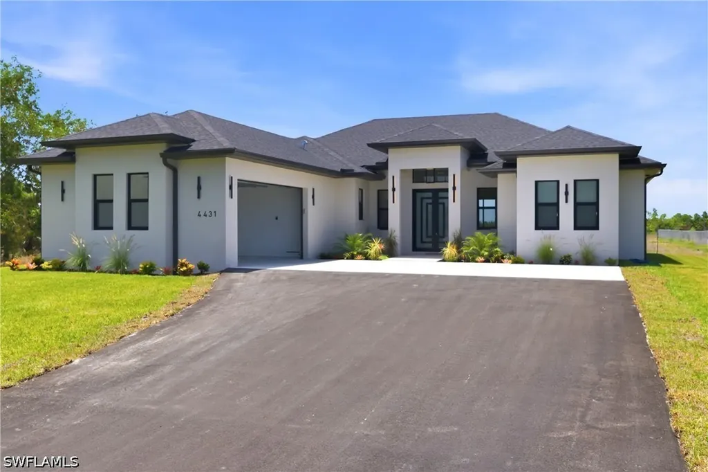 4431 Everglades Boulevard N Naples FL 34120