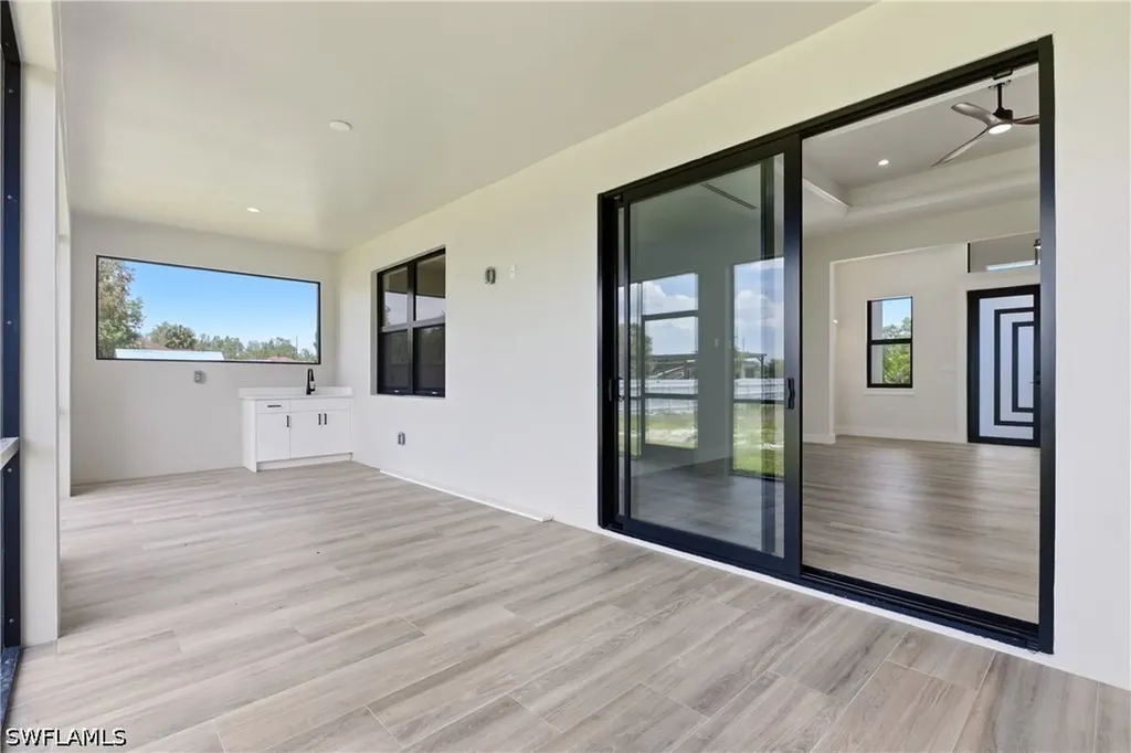 4431 Everglades Boulevard N Naples FL 34120