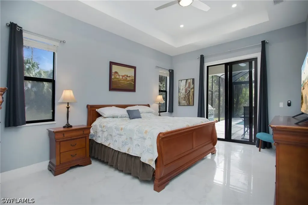 610 25th Avenue NW Naples FL 34120