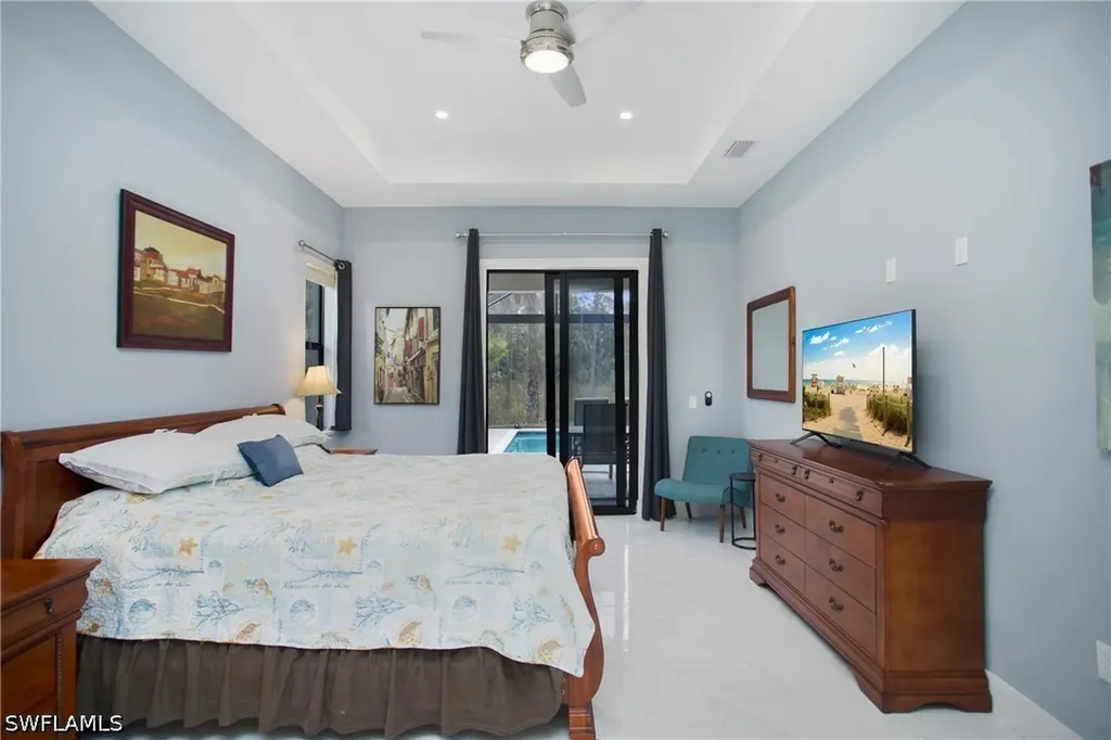 610 25th Avenue NW Naples FL 34120