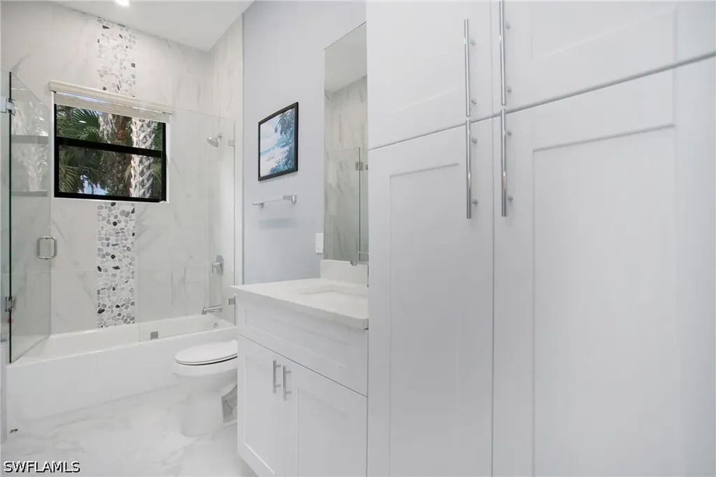610 25th Avenue NW Naples FL 34120