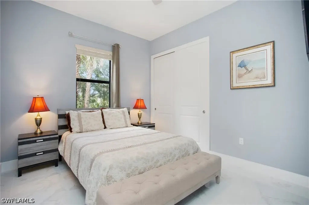 610 25th Avenue NW Naples FL 34120