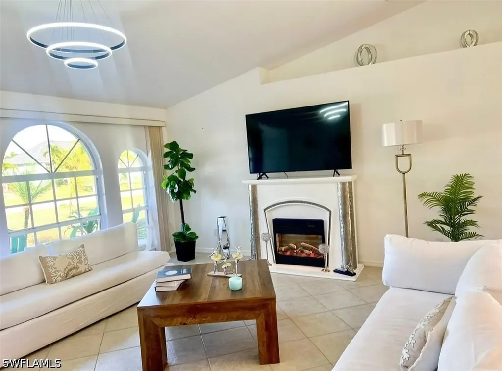 1124 SW 47th Street Cape Coral FL 33914