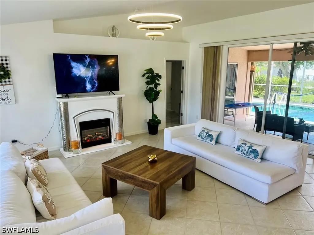 1124 SW 47th Street Cape Coral FL 33914