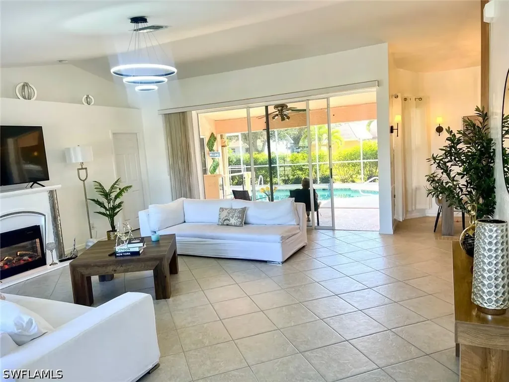 1124 SW 47th Street Cape Coral FL 33914