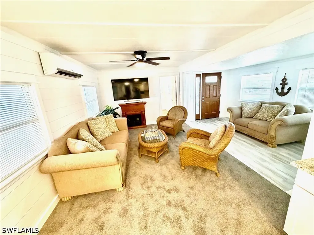 376 Verna Avenue Fort Myers FL 33908
