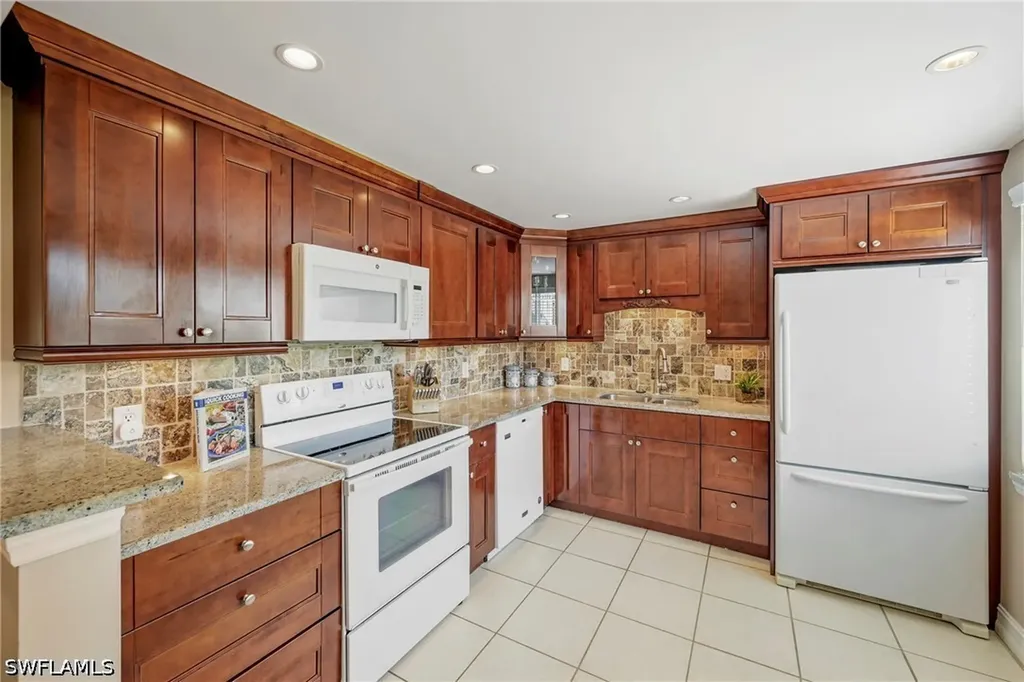 416 Teryl Road Naples FL 34112