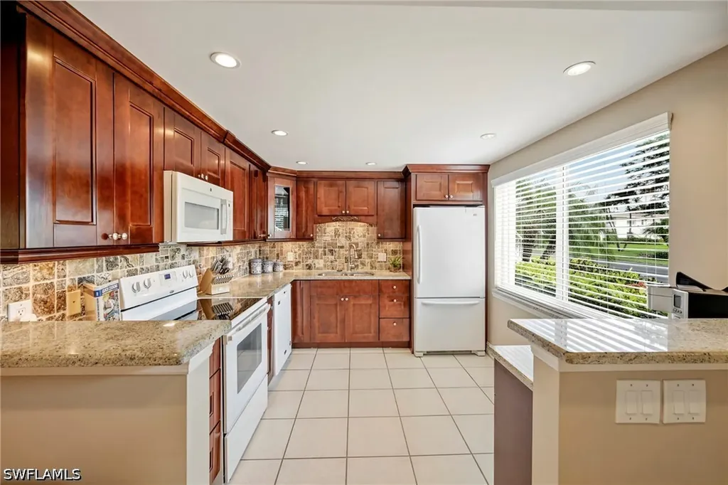 416 Teryl Road Naples FL 34112
