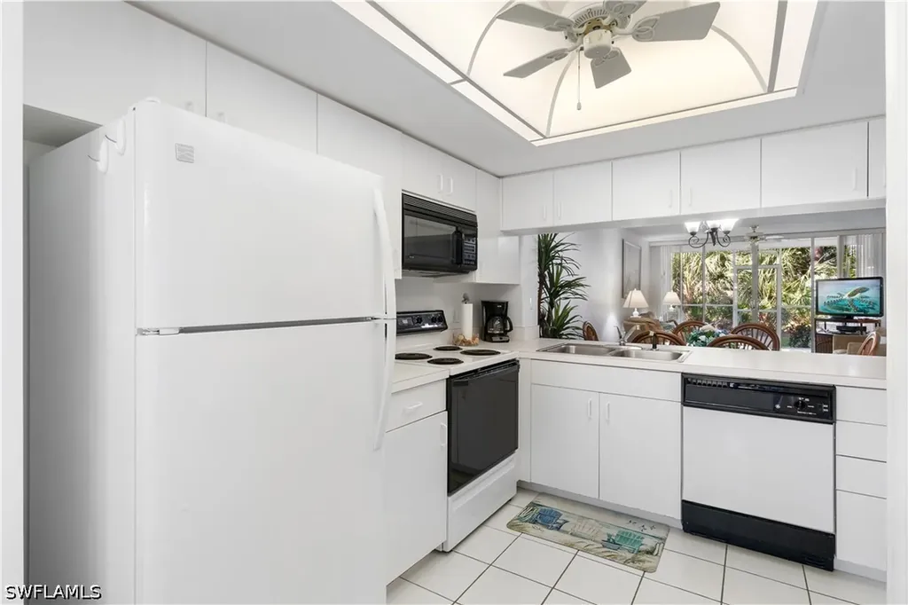 290 Naples Cove Drive Naples FL 34110