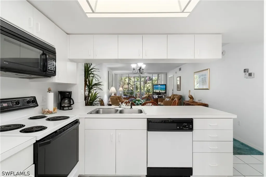 290 Naples Cove Drive Naples FL 34110