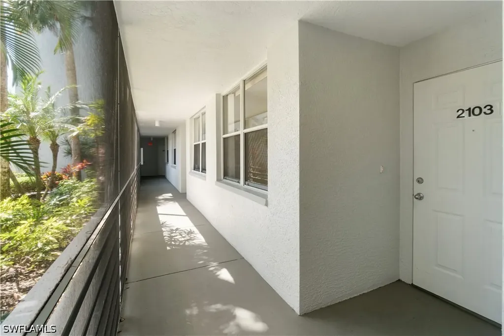290 Naples Cove Drive Naples FL 34110