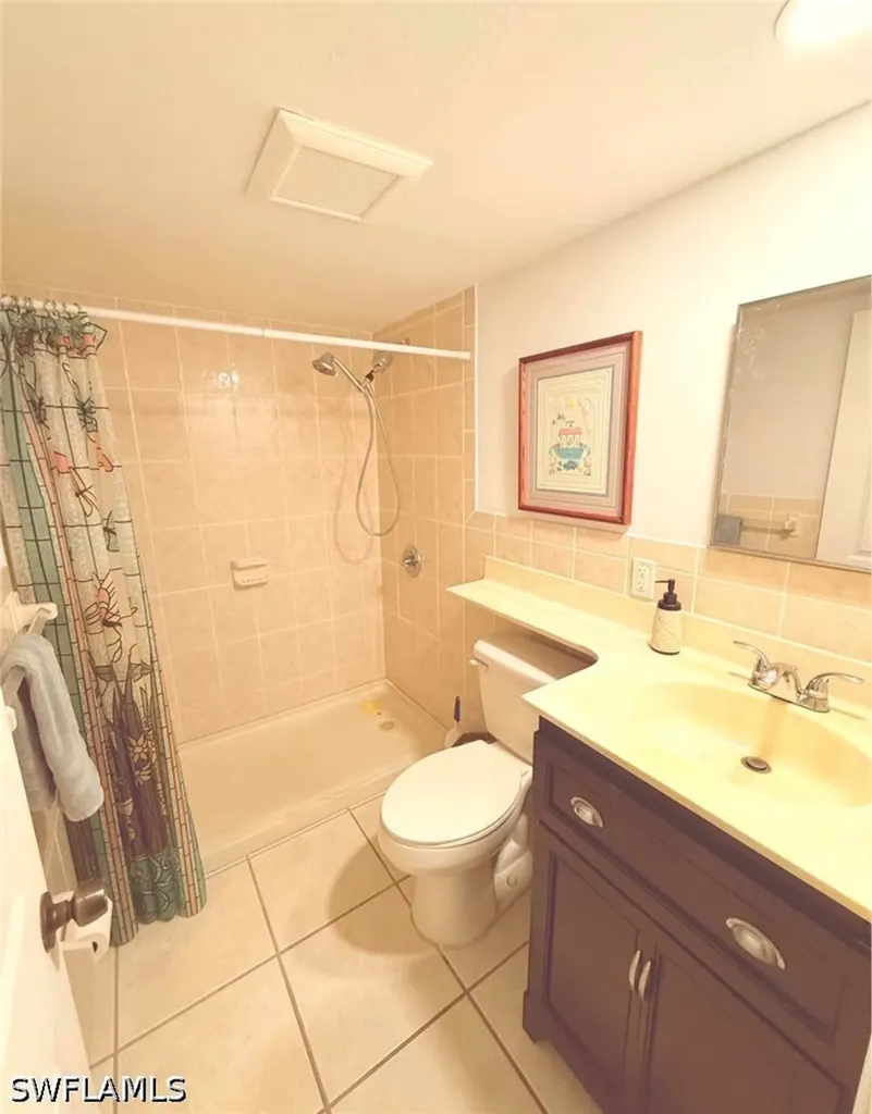 250 10th Street NE Naples FL 34120