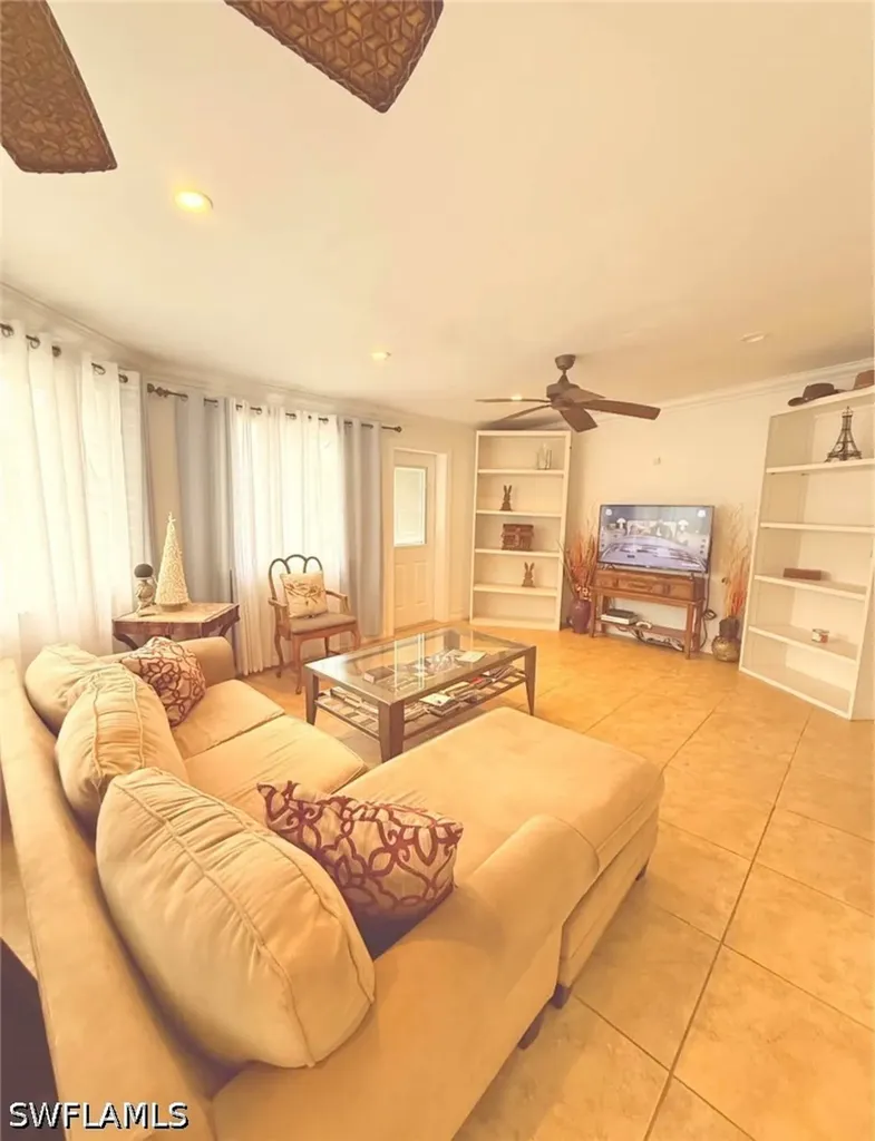 250 10th Street NE Naples FL 34120
