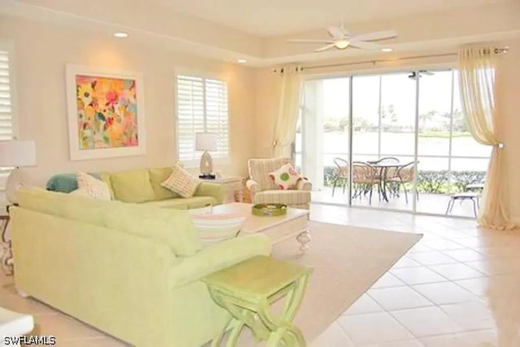 6017 Trophy Drive Naples FL 34110-7341