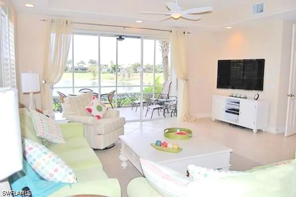 6017 Trophy Drive Naples FL 34110-7341