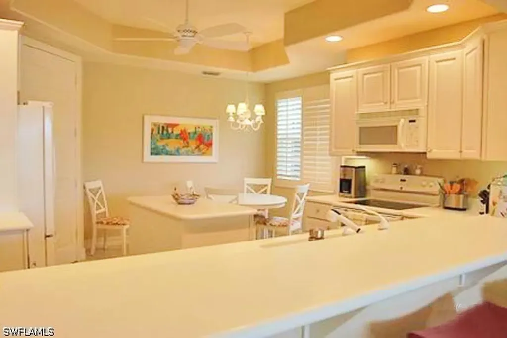 6017 Trophy Drive Naples FL 34110-7341