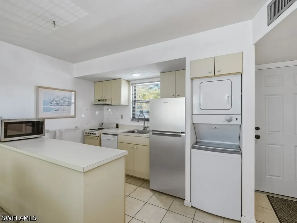 1023 Anglers Cove Marco Island FL 34145