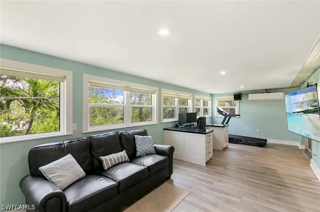 1865 Dogwood Drive Marco Island FL 34145
