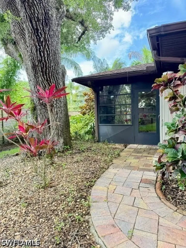 10830 Leitner Creek Drive Bonita Springs FL 34135