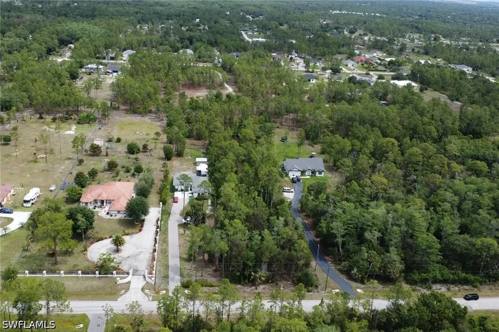 2XXX 52nd Avenue NE Naples FL 34120