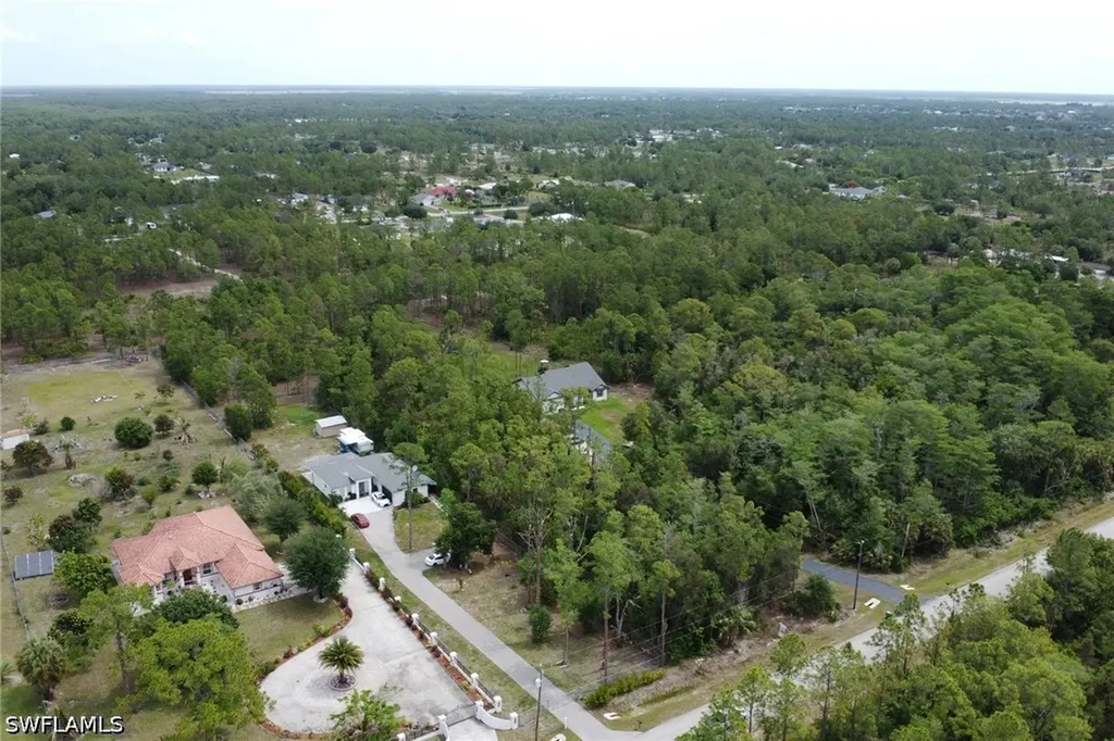 2XXX 52nd Avenue NE Naples FL 34120