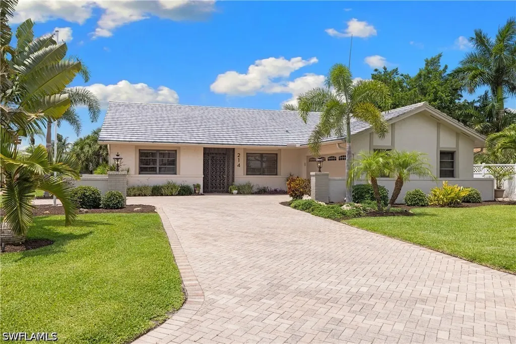 214 Torrey Pines Point Naples FL 34113