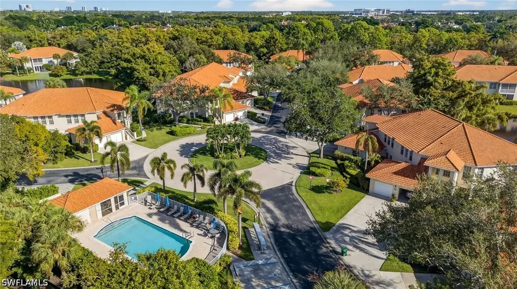 1033 Egrets Walk Circle Naples FL 34108