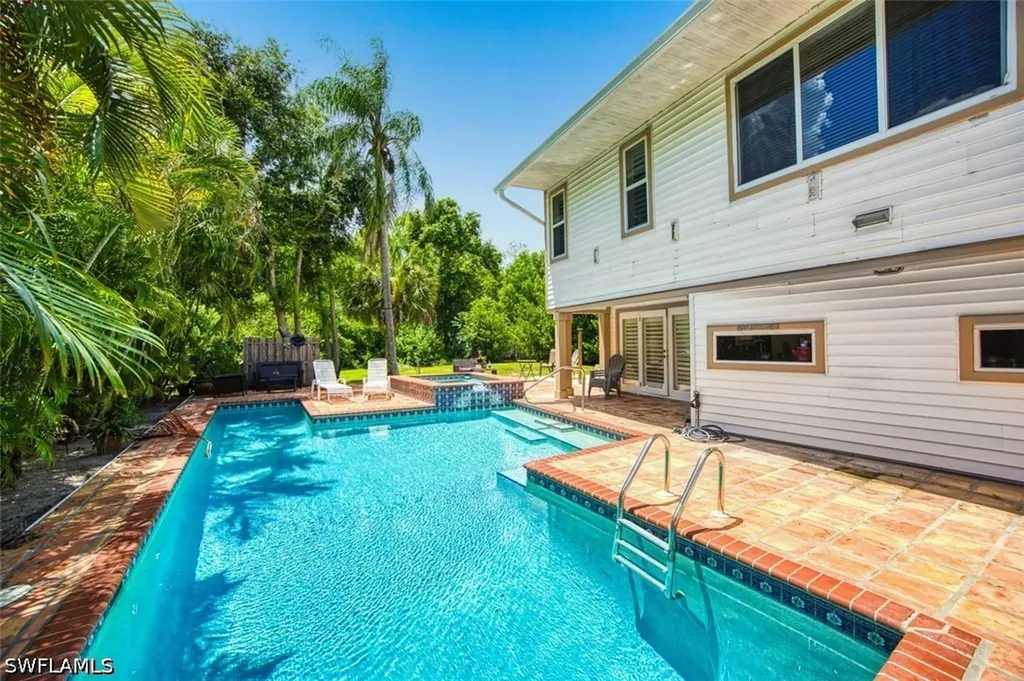 2727 66th Street SW Naples FL 34105