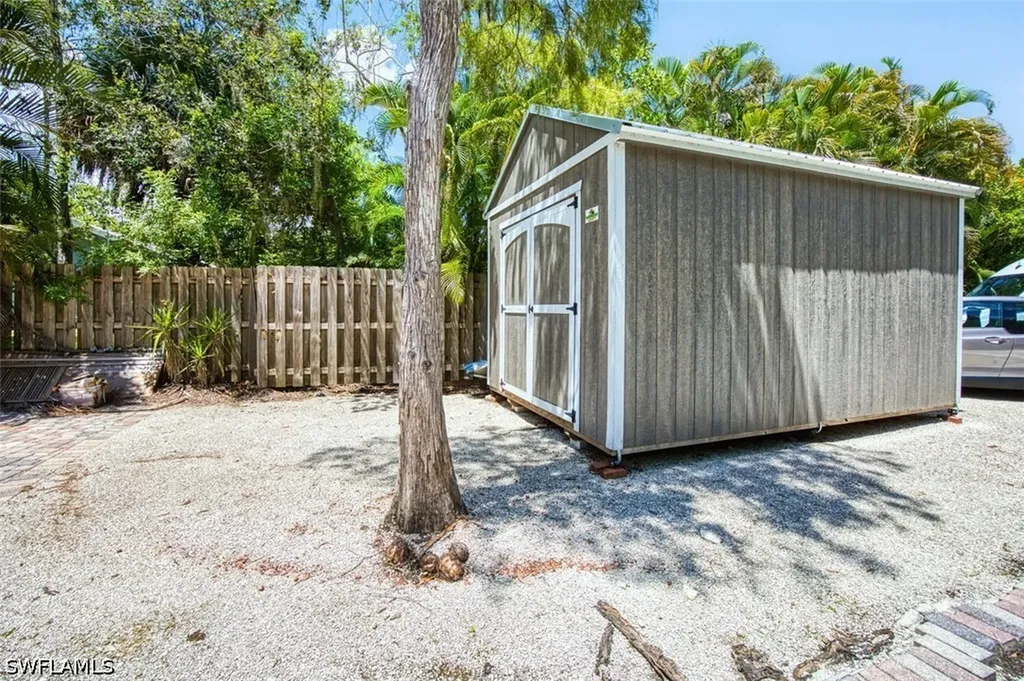 2727 66th Street SW Naples FL 34105