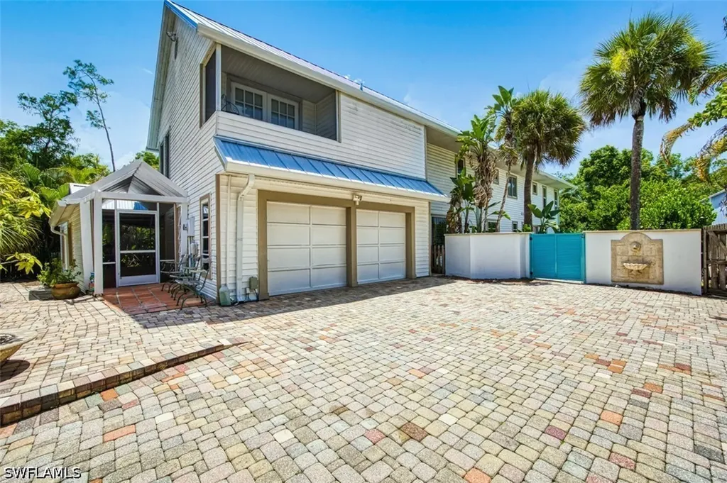 2727 66th Street SW Naples FL 34105