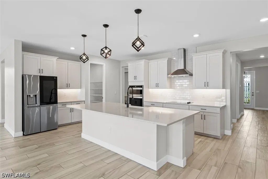2038 Grove Drive Naples FL 34120