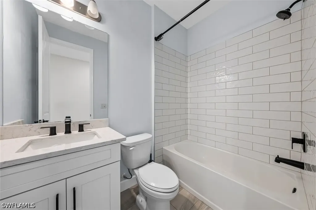 2038 Grove Drive Naples FL 34120
