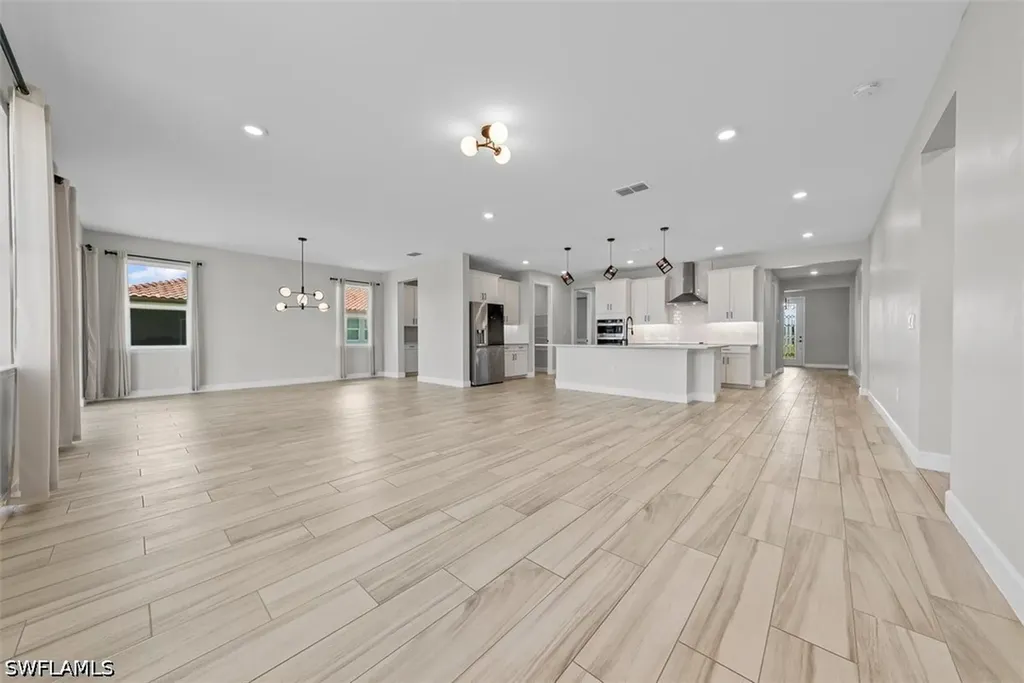 2038 Grove Drive Naples FL 34120