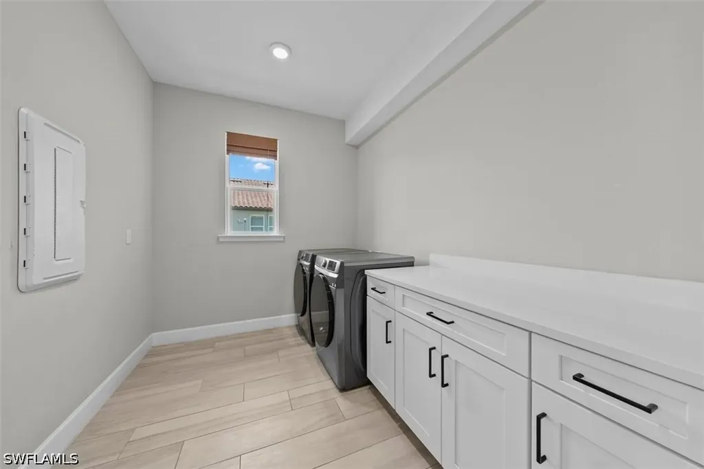 2038 Grove Drive Naples FL 34120