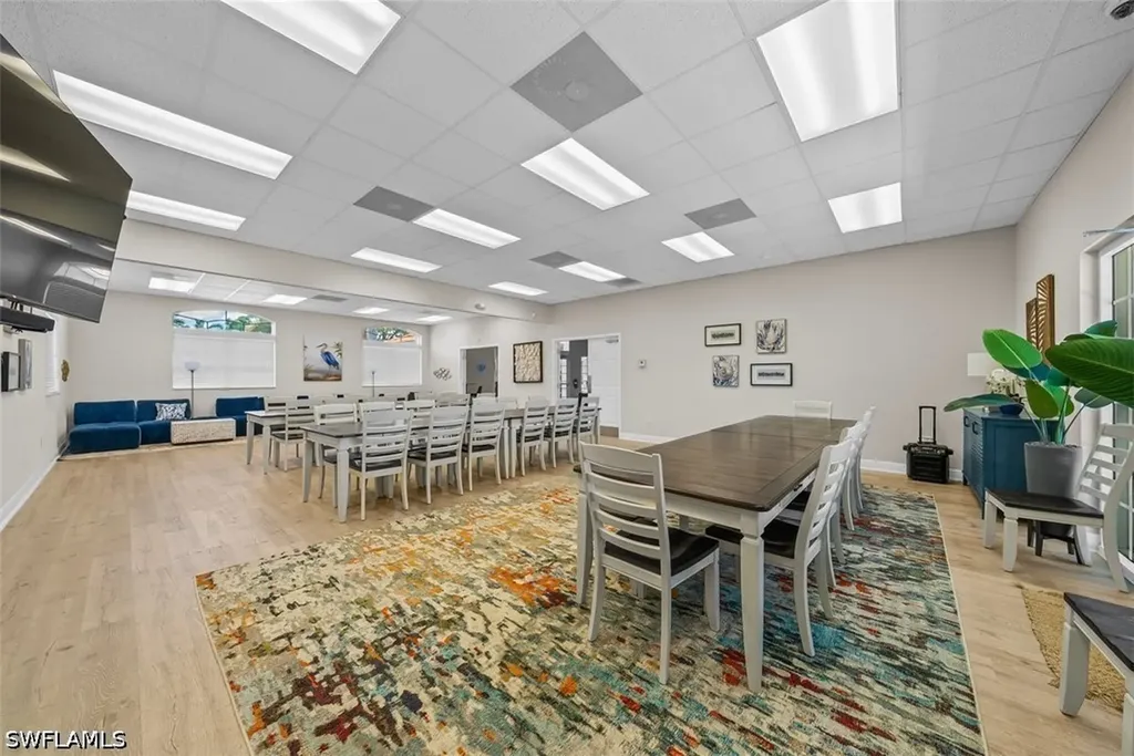 2038 Grove Drive Naples FL 34120