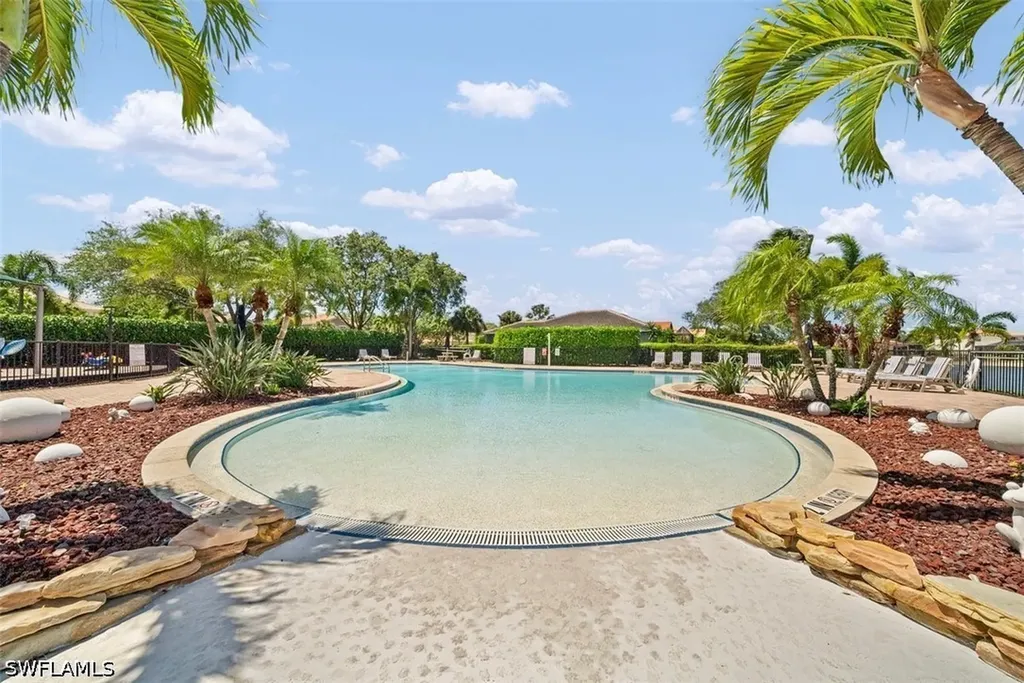 2038 Grove Drive Naples FL 34120