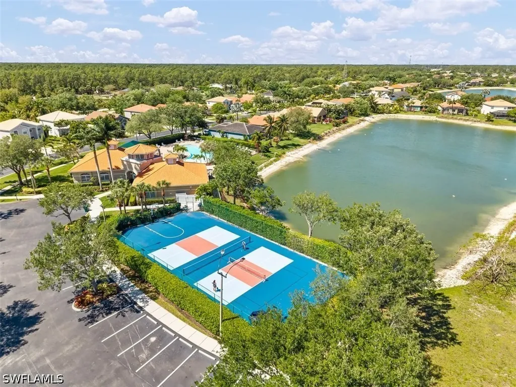 2038 Grove Drive Naples FL 34120