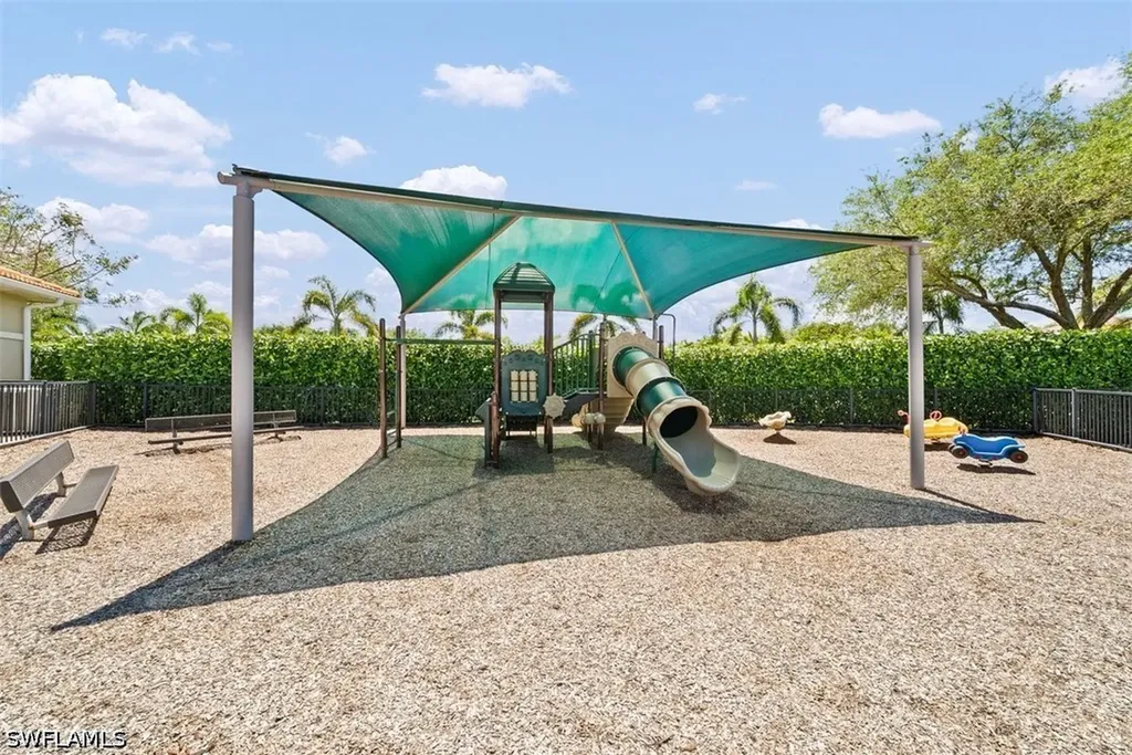 2038 Grove Drive Naples FL 34120