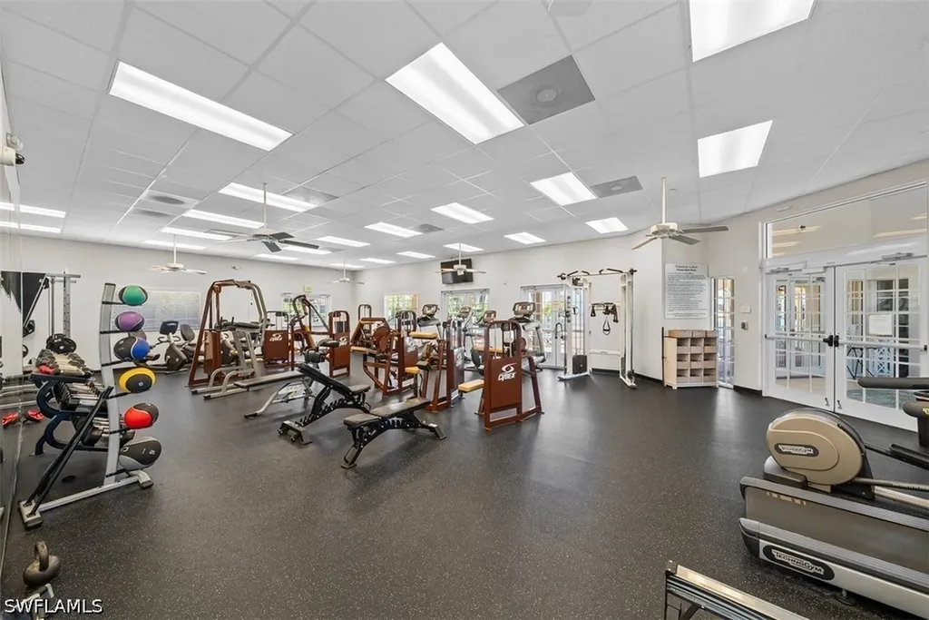 2038 Grove Drive Naples FL 34120