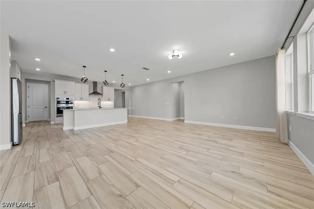 2038 Grove Drive Naples FL 34120