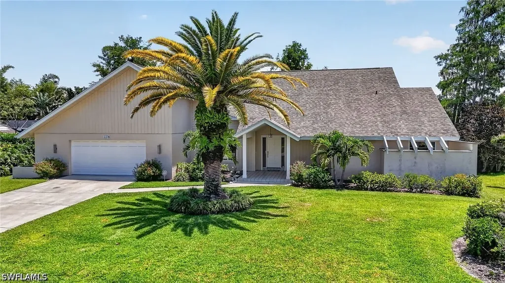 2278 Royal Lane Naples FL 34112