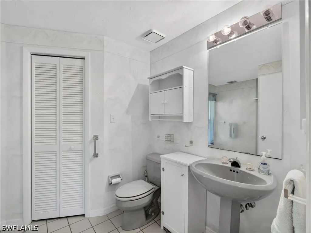 2278 Royal Lane Naples FL 34112